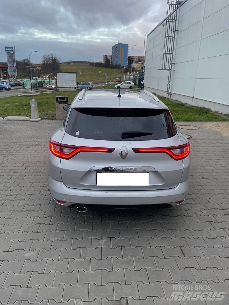 Renault Megane Automašīnas