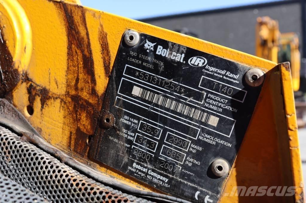 Bobcat T 140 Lietoti riteņu kompaktiekrāvēji