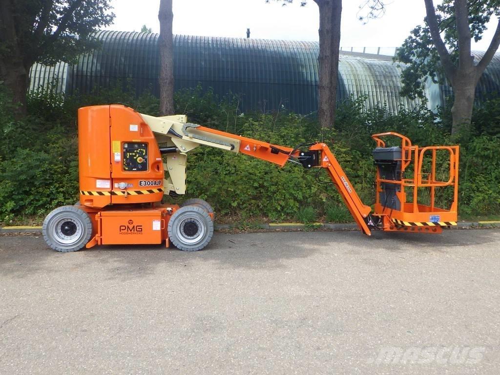 JLG E300AJP Strēles pacēlāji
