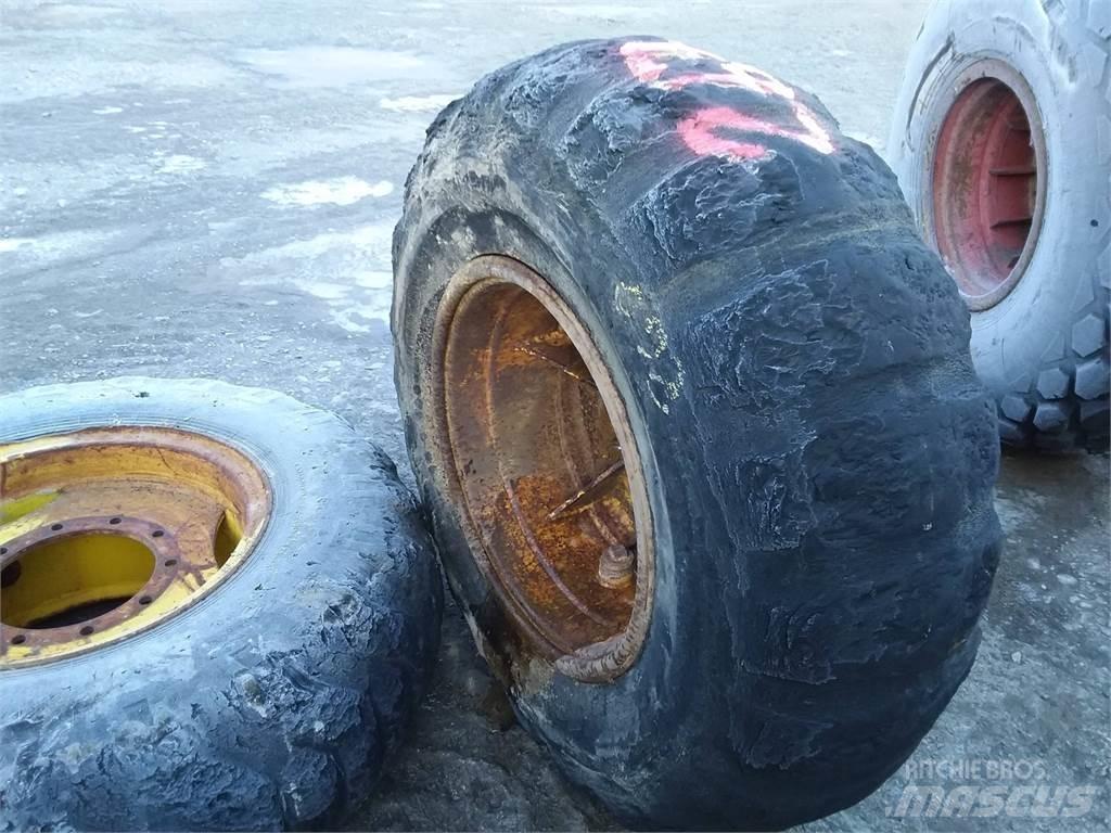 LS 17,5x25 Riepas, riteņi un diski