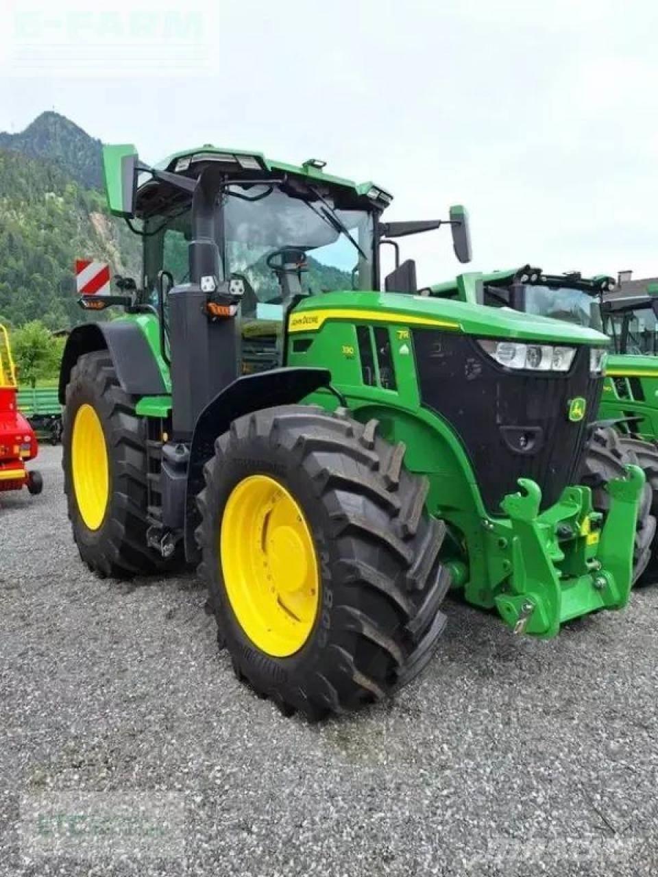 John Deere 7r 330 Traktori