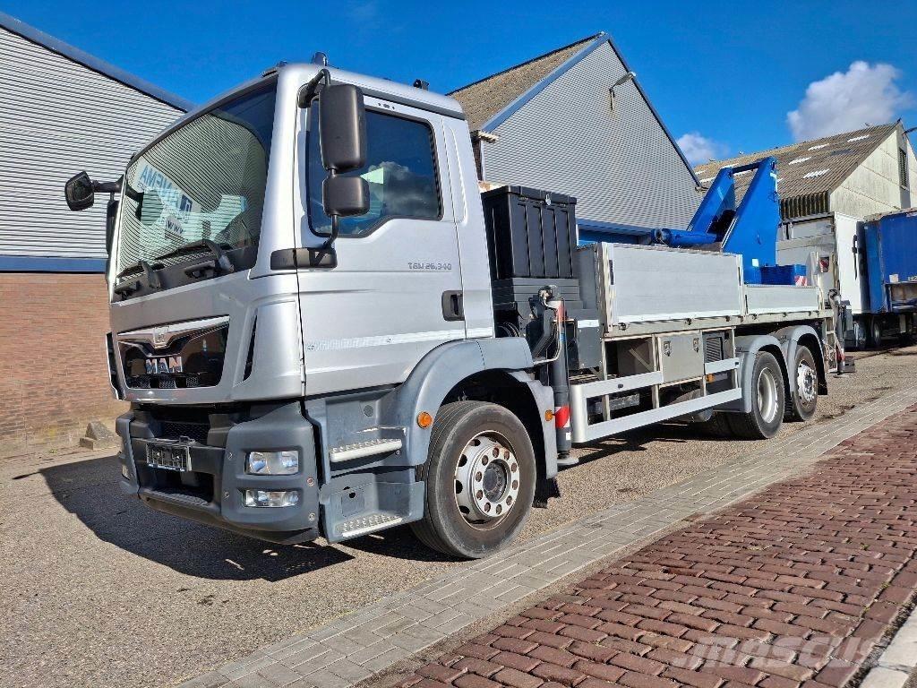 MAN TGM 26.340 6x2 Furgons