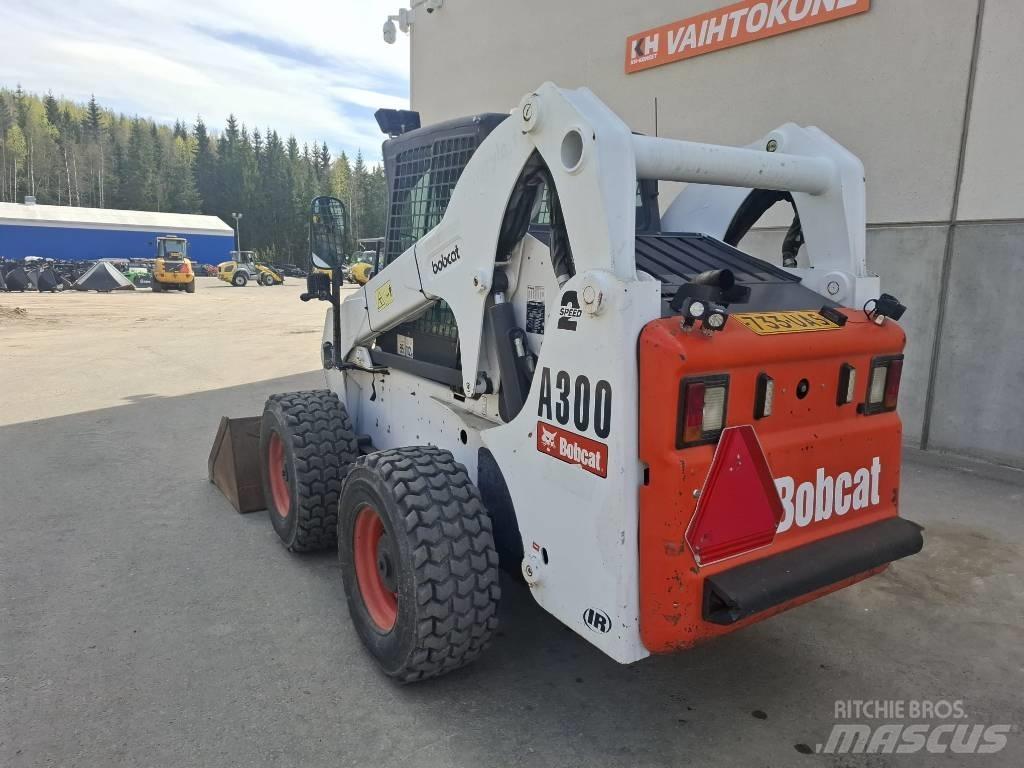 Bobcat A 300 Lietoti riteņu kompaktiekrāvēji