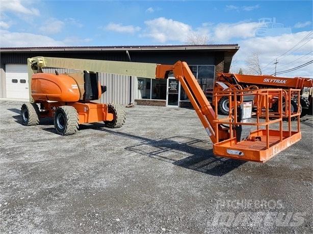 JLG 800 AJ Strēles pacēlāji