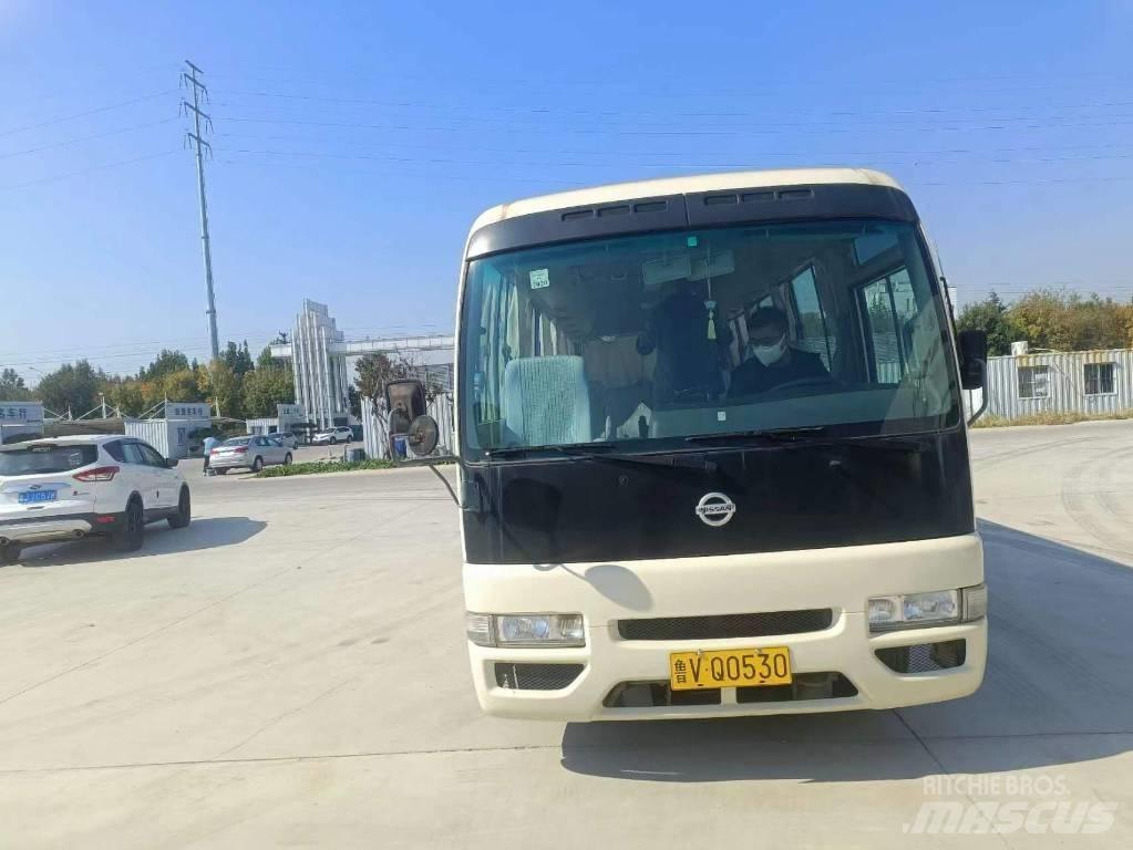 Nissan Civilian Starppilsētu autobusi