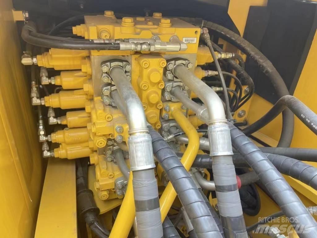 CAT 315 E Vidēja lieluma ekskavatori 7 t - 12 t