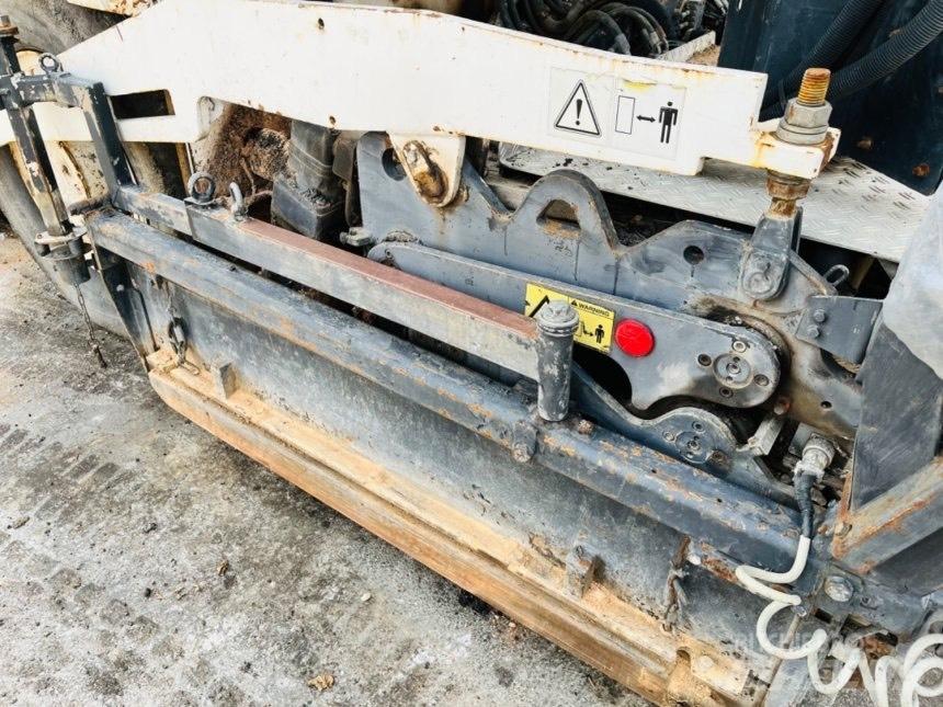 Dynapac F 141-6WD Asfalta klājēji