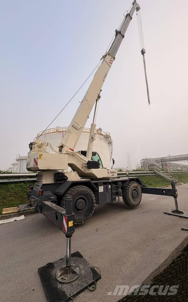 Terex RC 35 Celtņi nelīdzenām virsmām