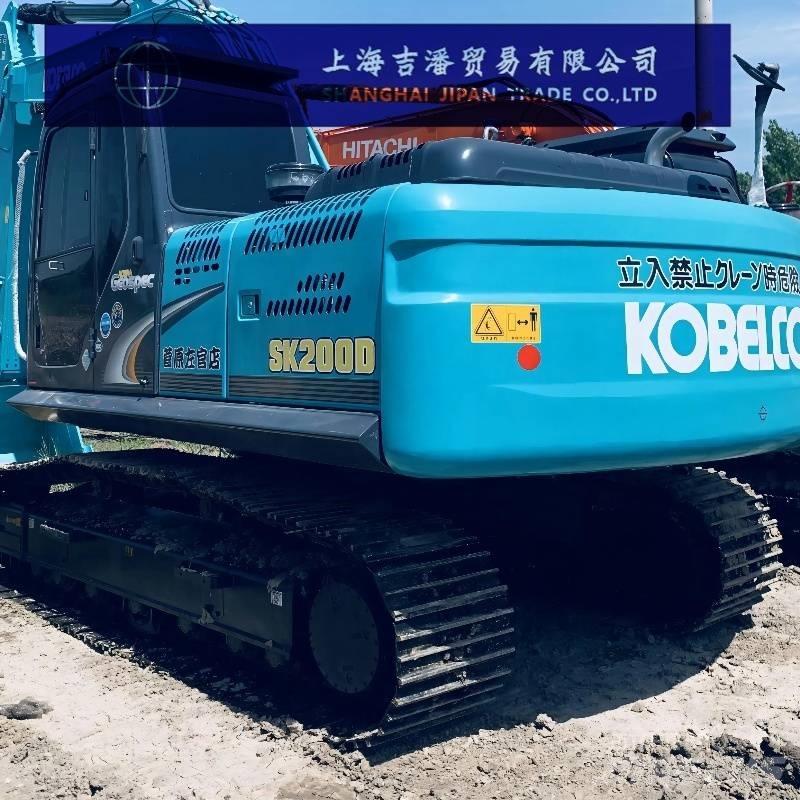 Kobelco SK 200 Kāpurķēžu ekskavatori