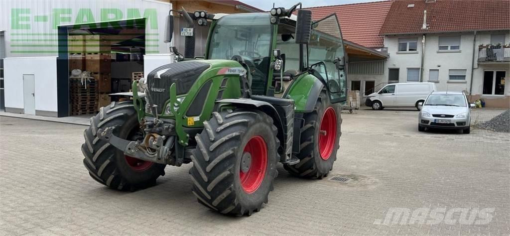 Fendt 724 Vario S4 Traktori