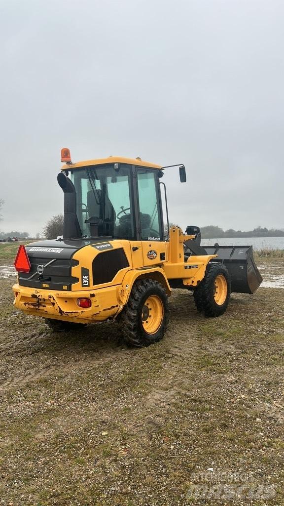 Volvo L 30 G Iekrāvēji uz riteņiem