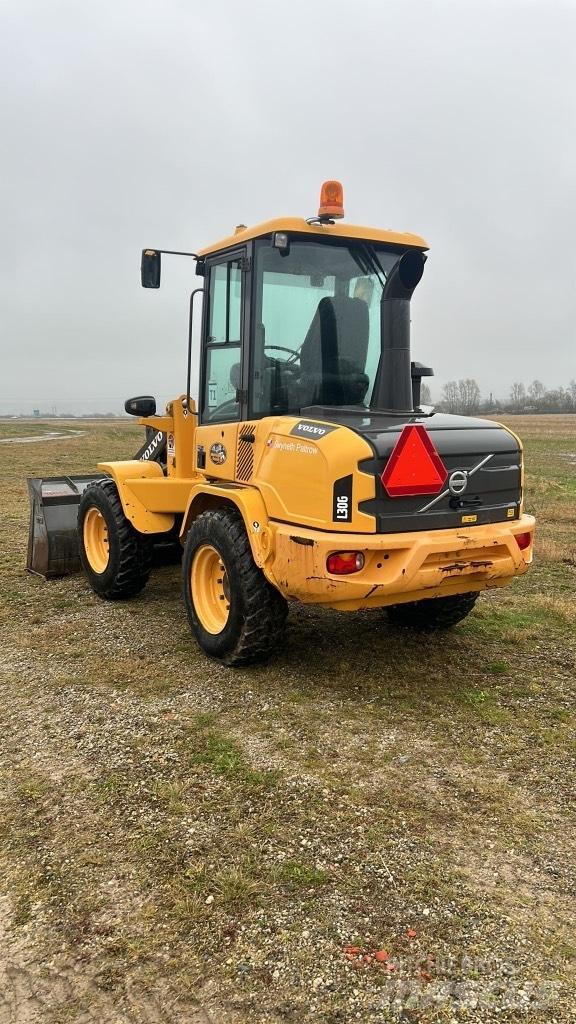 Volvo L 30 G Iekrāvēji uz riteņiem