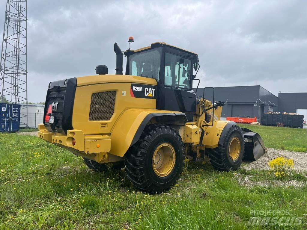 CAT 926M Iekrāvēji uz riteņiem