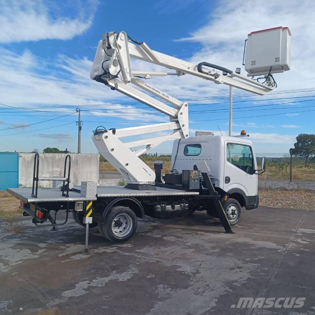 Nissan CABSTAR 35.11 Pacēlāji uz automašīnas bāzes