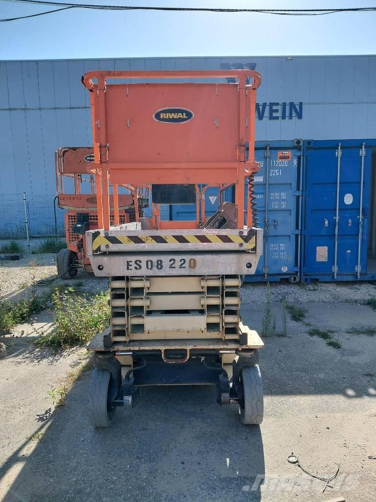 JLG 2646ES Šķerveida pacēlāji