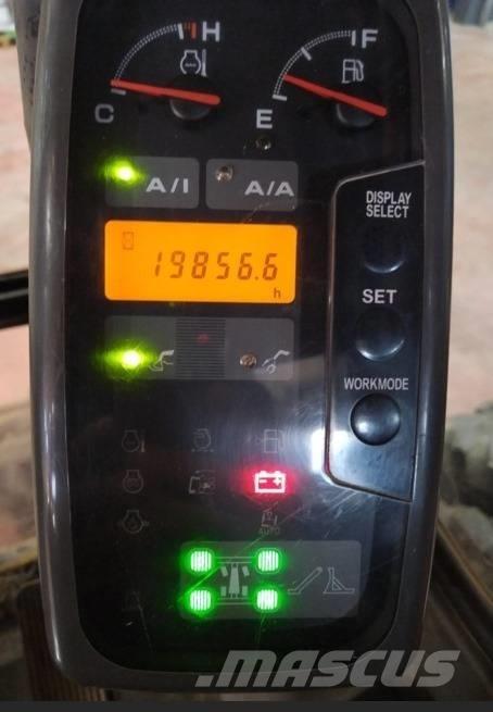 Hitachi ZX 210 W Ekskavatori uz riteņiem