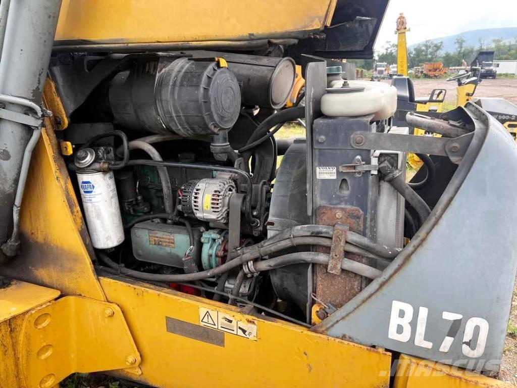 Volvo BL 70 Ekskavatori-iekrāvēji