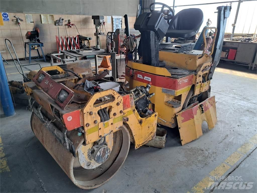 Dynapac CC102 Būvniecība- Citi