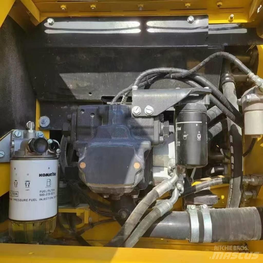 Komatsu 240LC-8 Kāpurķēžu ekskavatori