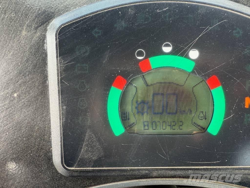 CAT 908 H Iekrāvēji uz riteņiem