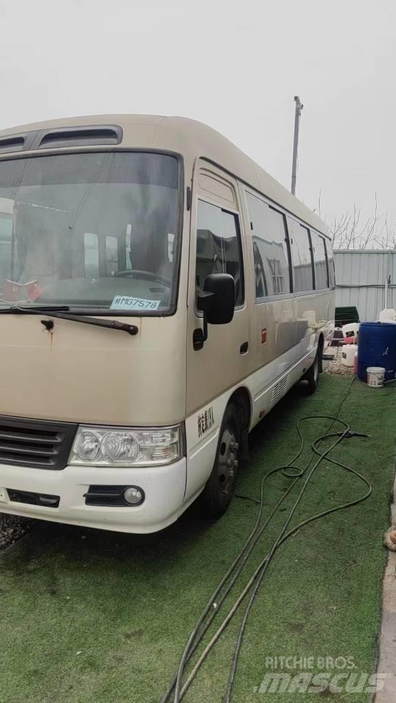 Toyota Coaster Starppilsētu autobusi