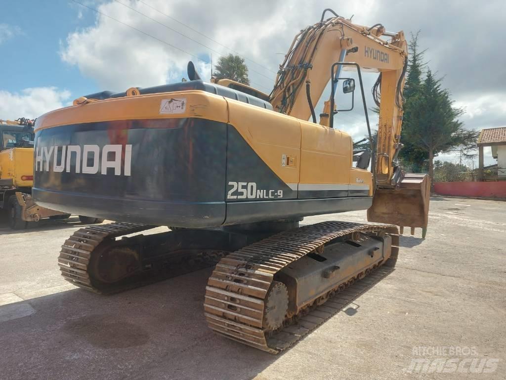 Hyundai R 250 -9 Kāpurķēžu ekskavatori