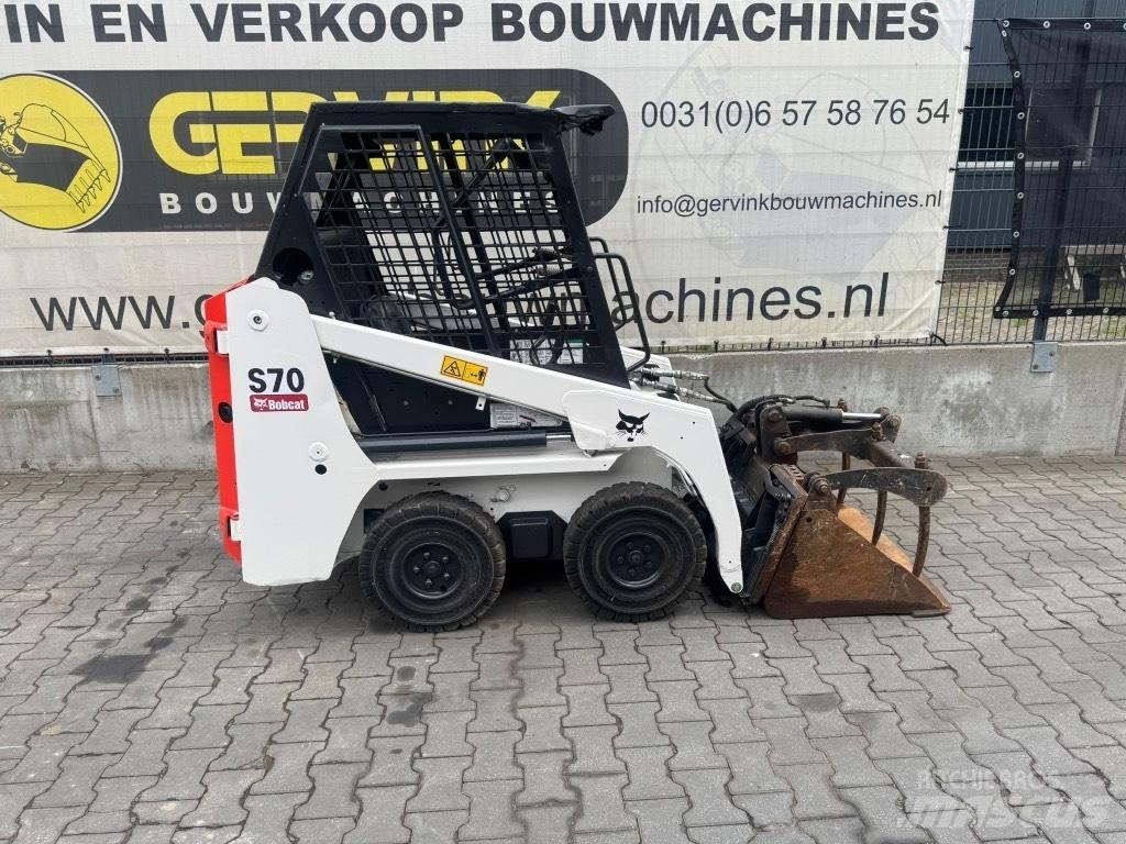 Bobcat S70 Lietoti riteņu kompaktiekrāvēji