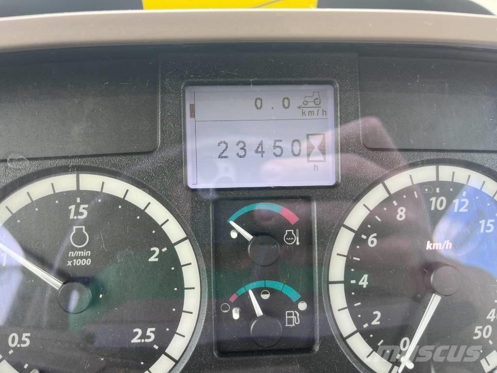 John Deere 6115 M Traktori