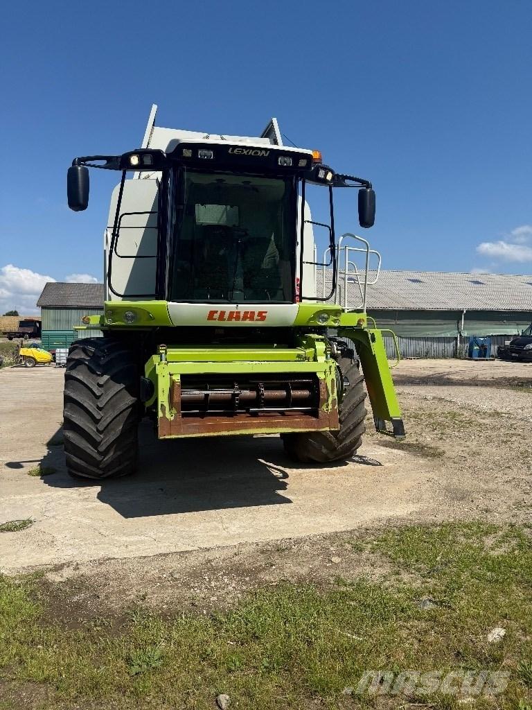 CLAAS Lexion 560 Ražas novākšanas kombaini