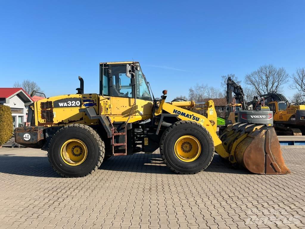 Komatsu WA 320-5 Iekrāvēji uz riteņiem