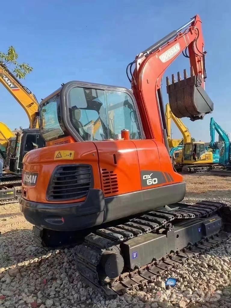 Doosan DX 60-9 Mini ekskavatori < 7 t
