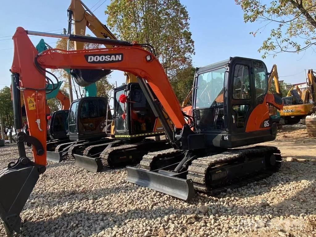 Doosan DX 60-9 Mini ekskavatori < 7 t