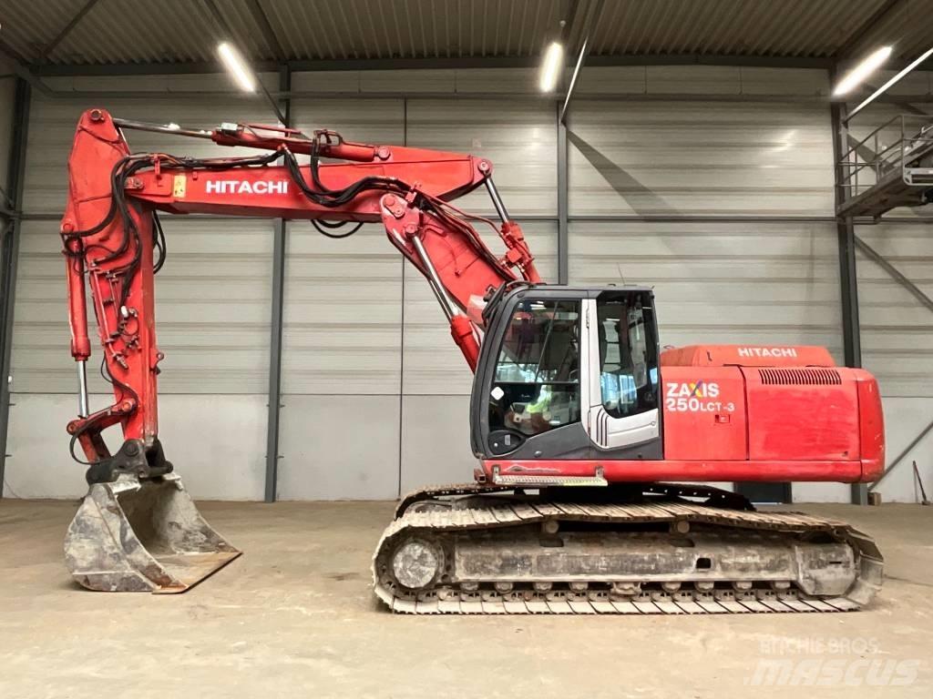 Hitachi ZX 250 LC-3 Kāpurķēžu ekskavatori