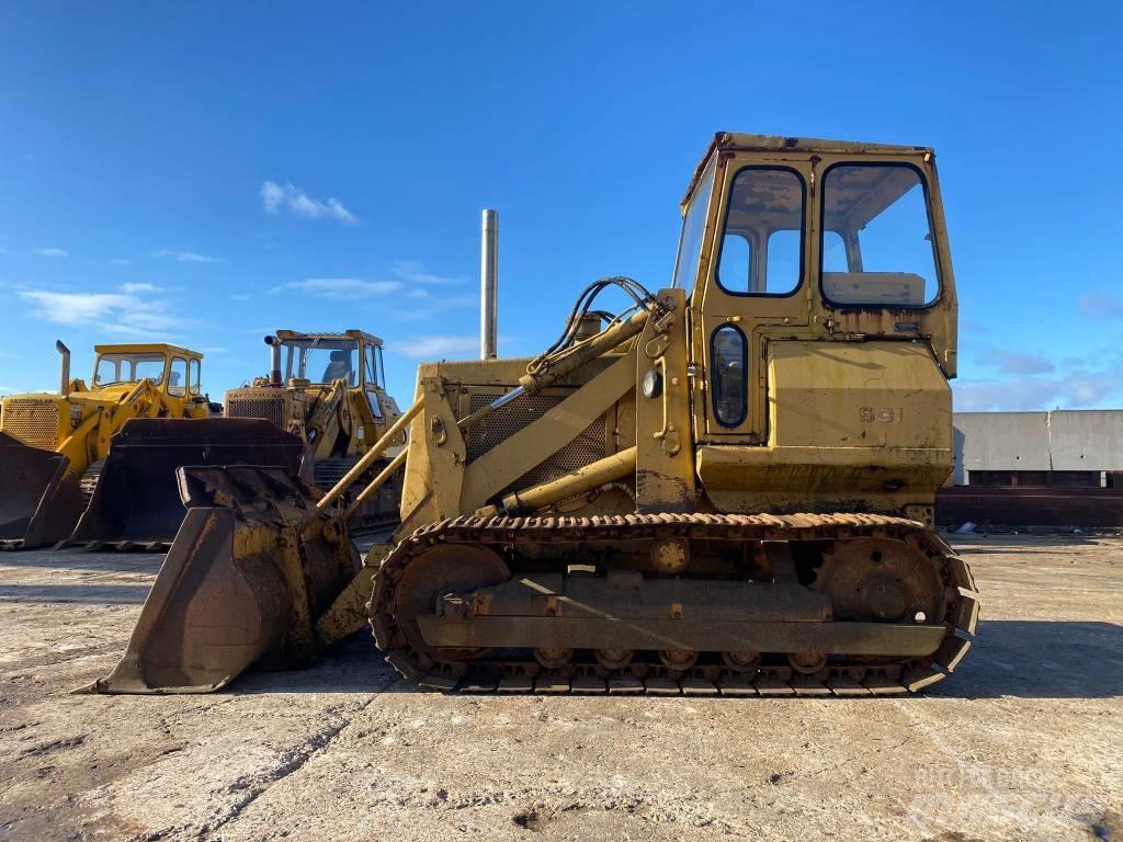 CAT 931 Kāpurķēžu iekrāvēji