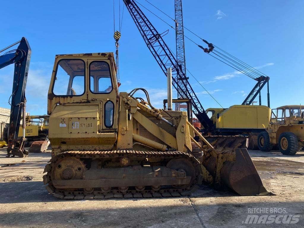 CAT 931 Kāpurķēžu iekrāvēji