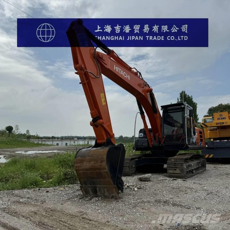 Hitachi ZX 210 Kāpurķēžu ekskavatori