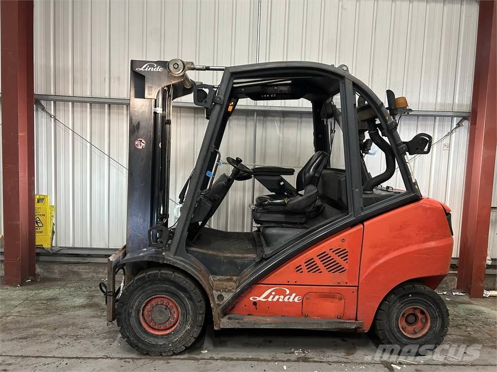 Linde H30D Tehnika ar dīzeļa dzinēju