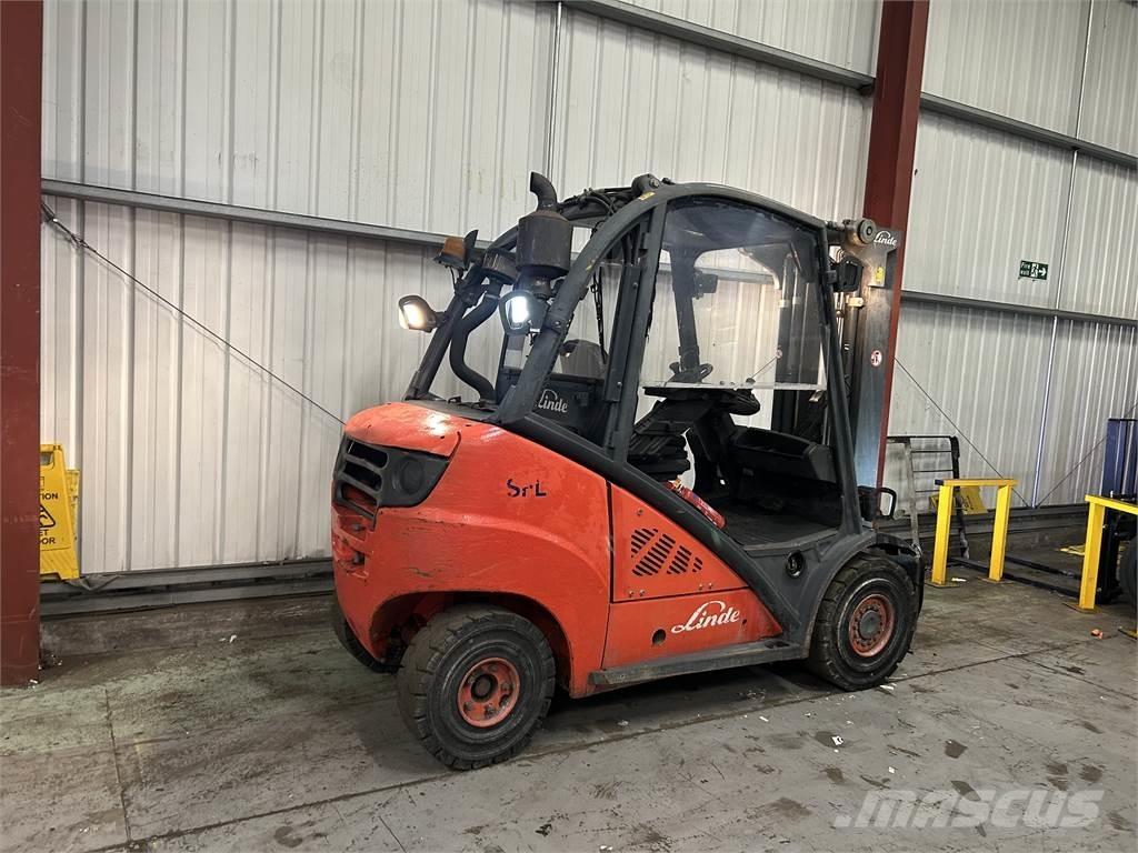 Linde H30D Tehnika ar dīzeļa dzinēju
