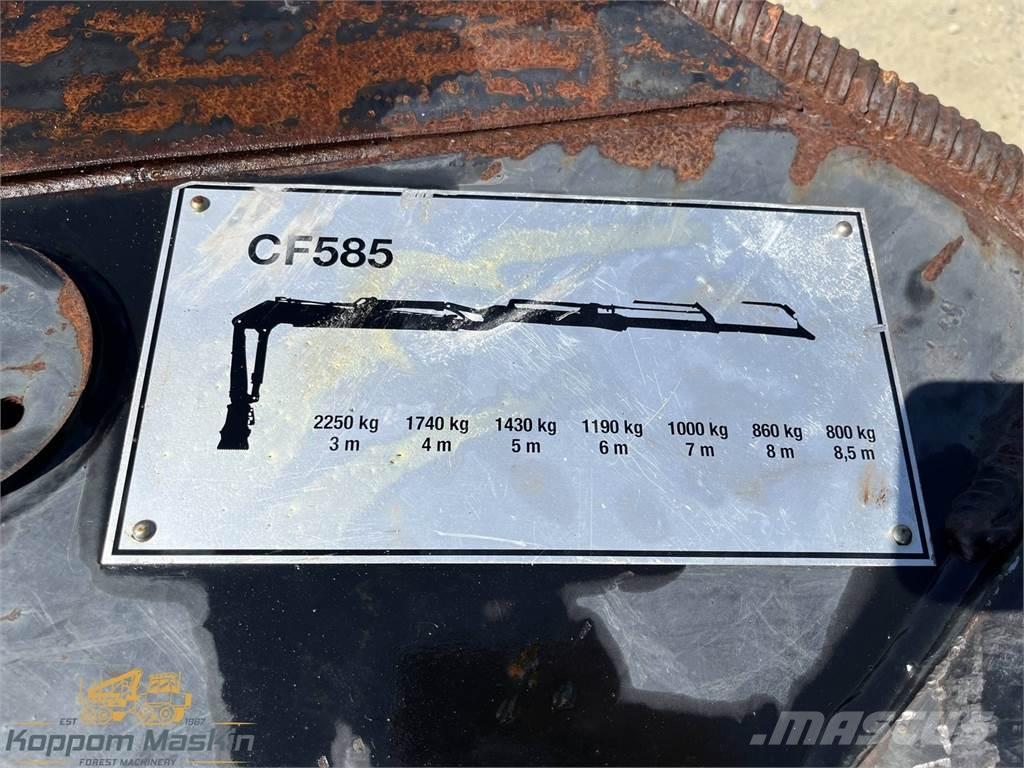 John Deere CF585 Krāni