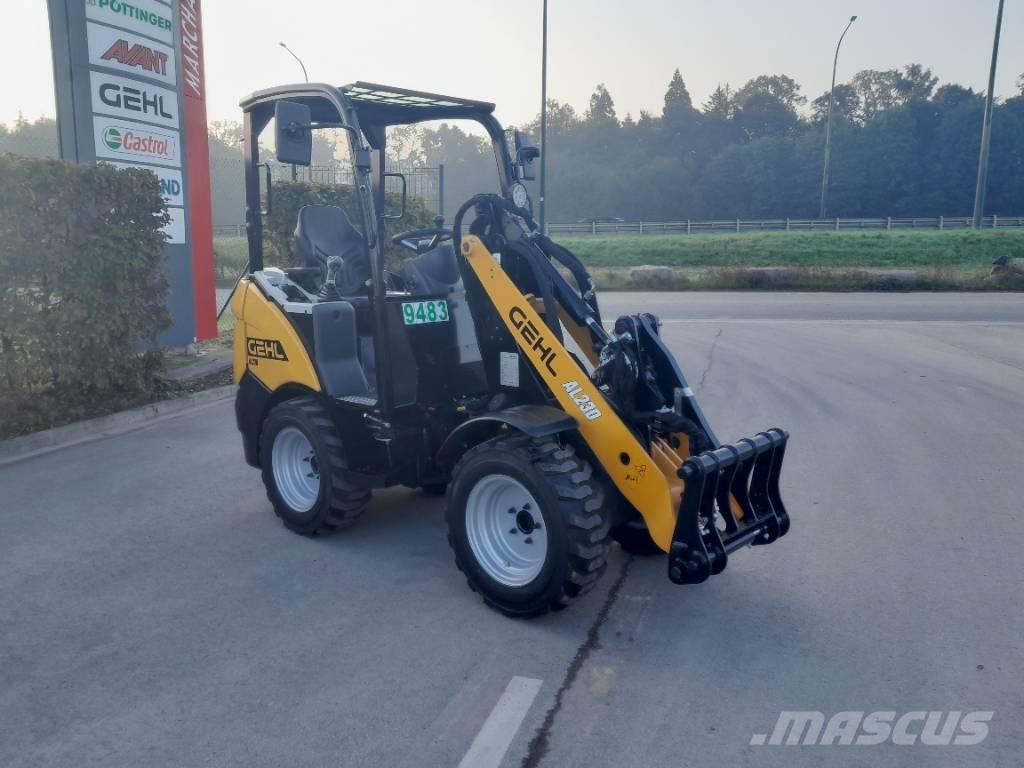 Gehl AL230 Multifunkcionālie iekrāvēji