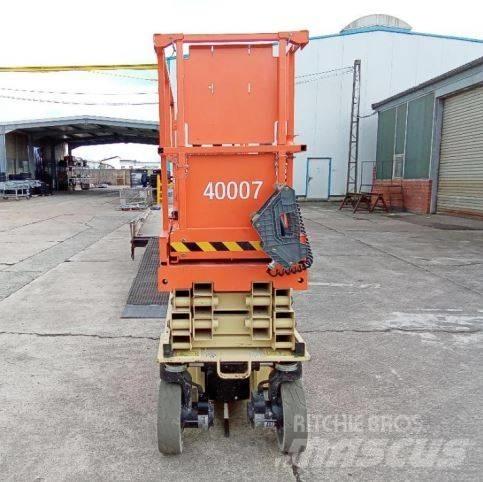 JLG 2032 ES Šķerveida pacēlāji