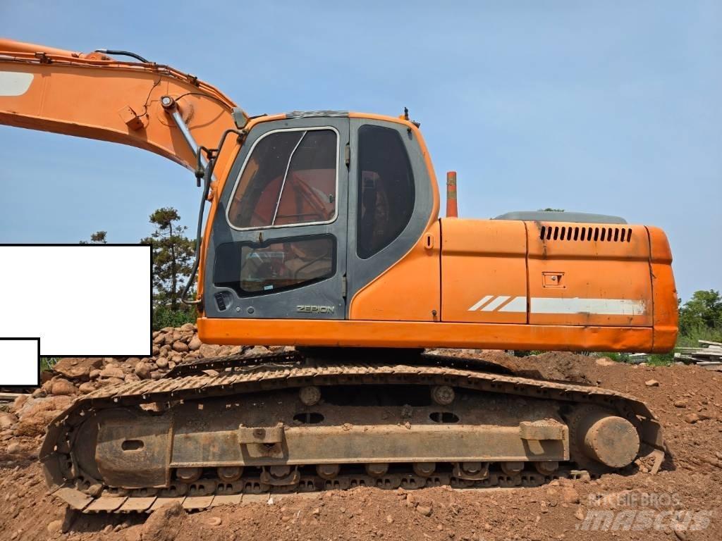 Doosan DX 220 LCA Kāpurķēžu ekskavatori