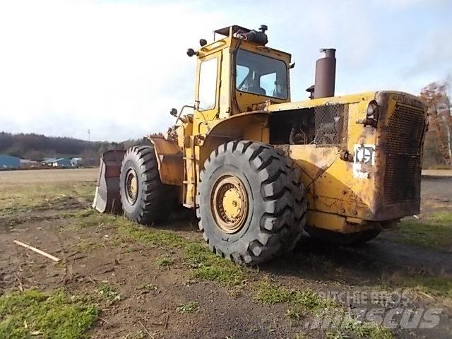 CAT 980B Iekrāvēji uz riteņiem