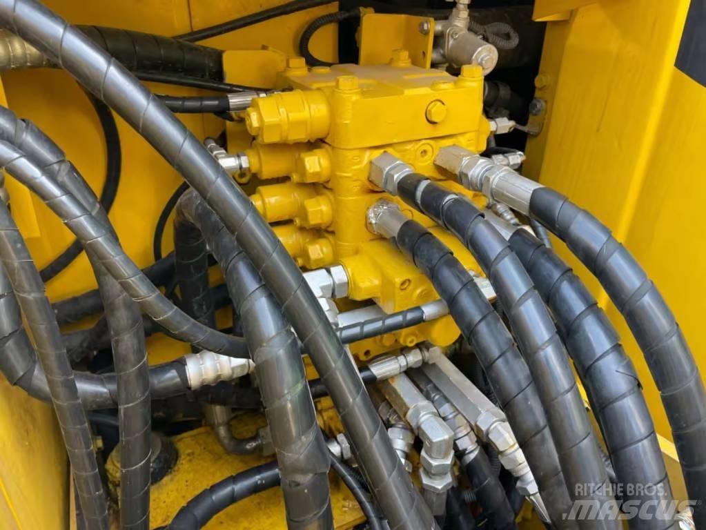 Komatsu PC 120 Kāpurķēžu ekskavatori