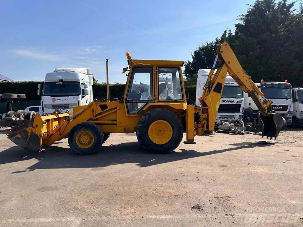 JCB 3CX 4x4 Ekskavatori-iekrāvēji