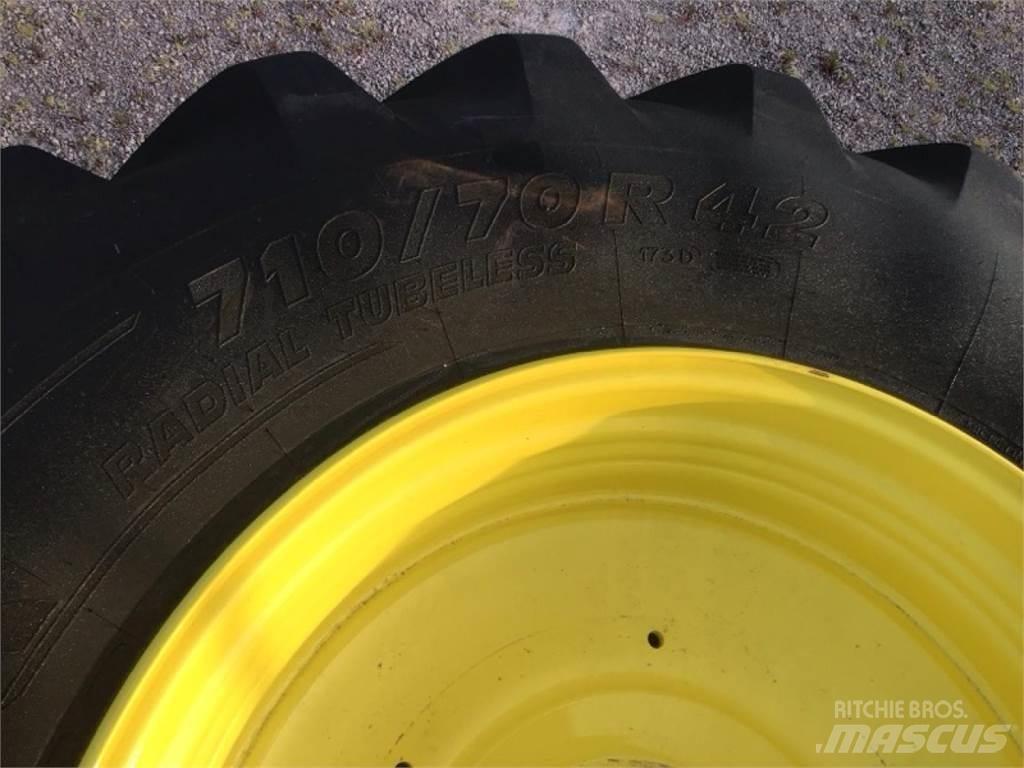Michelin 710/70R42 Riepas, riteņi un diski