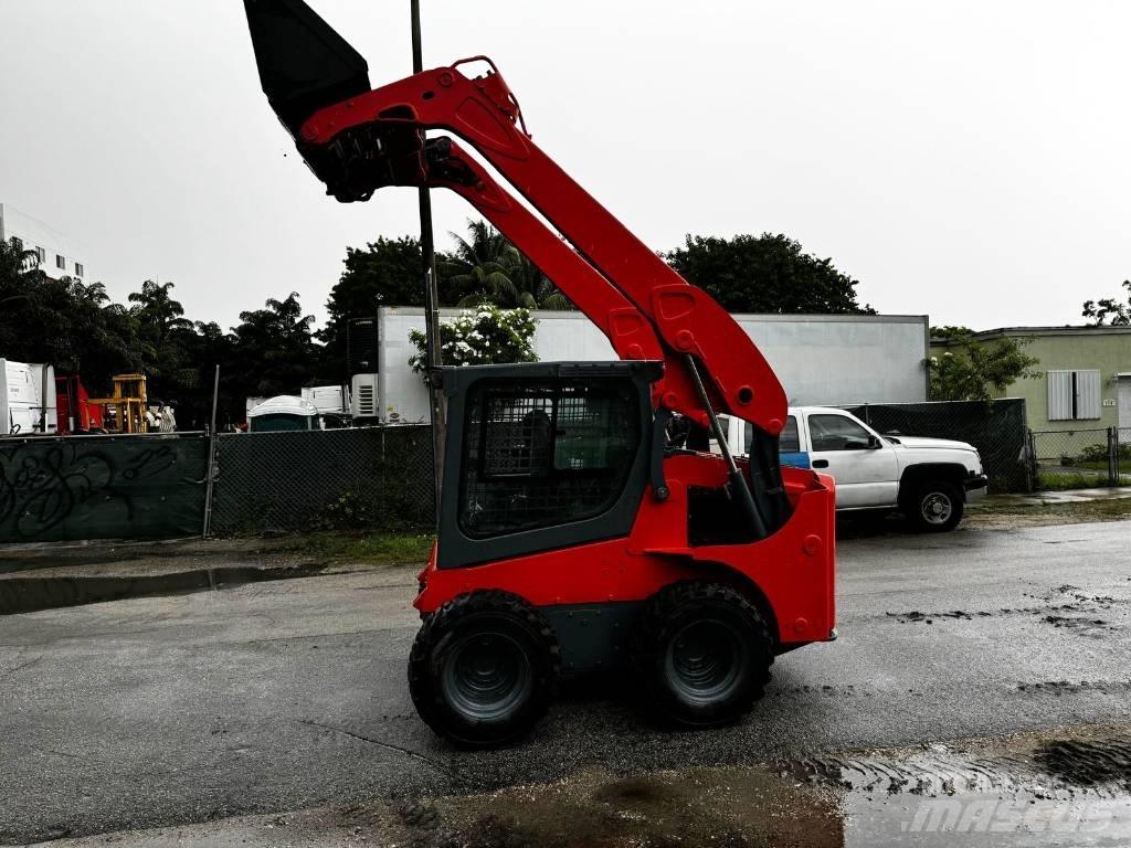 Kubota SSV 75 Lietoti riteņu kompaktiekrāvēji