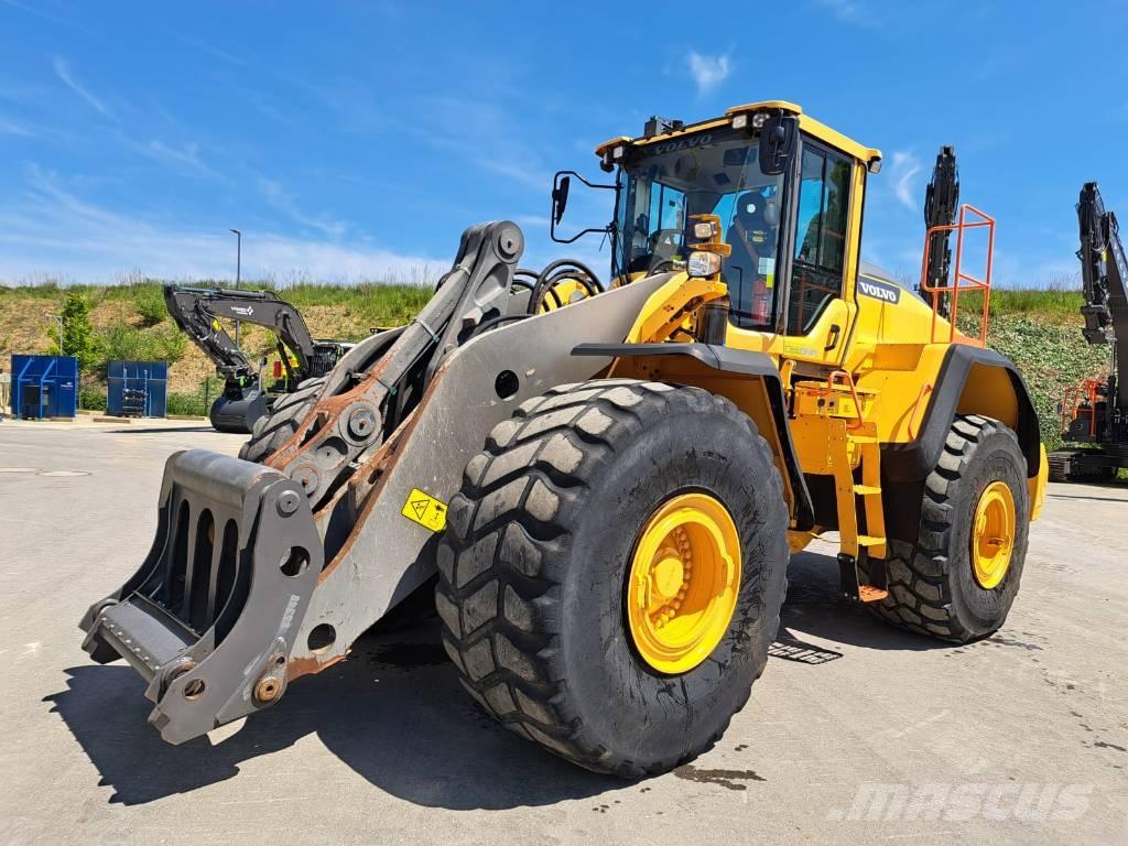 Volvo L 220 H Iekrāvēji uz riteņiem