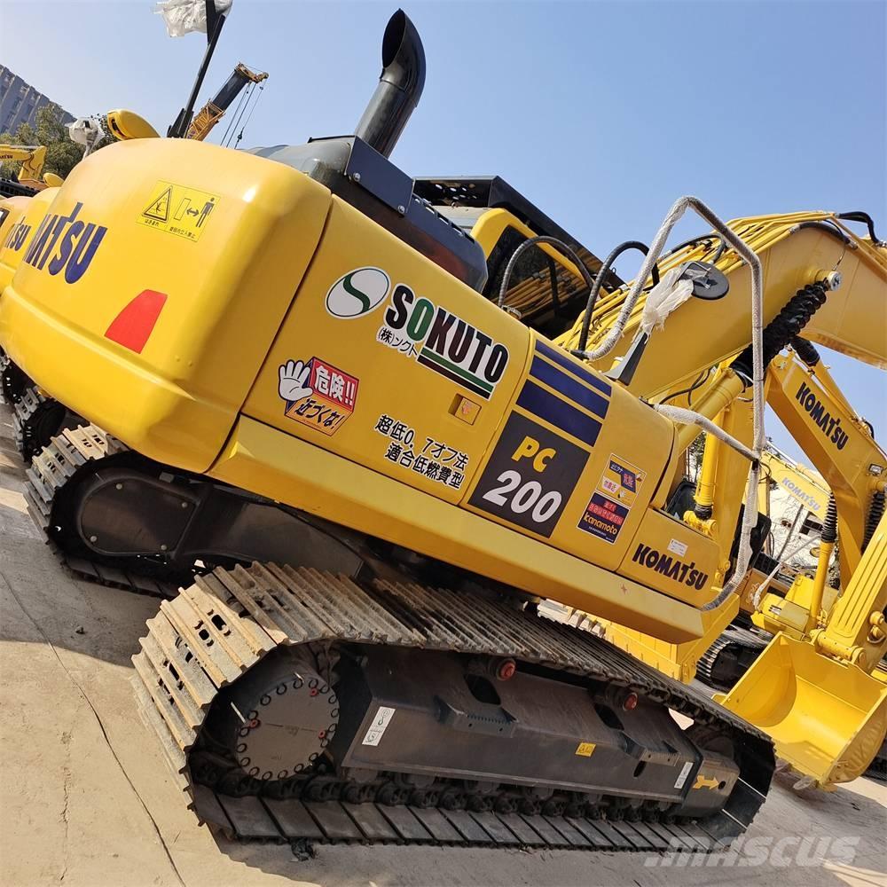 Komatsu PC 200 Kāpurķēžu ekskavatori