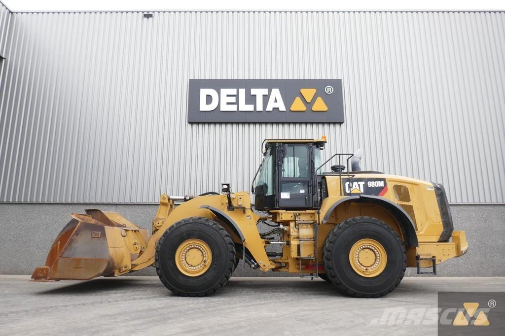 CAT 980M Iekrāvēji uz riteņiem